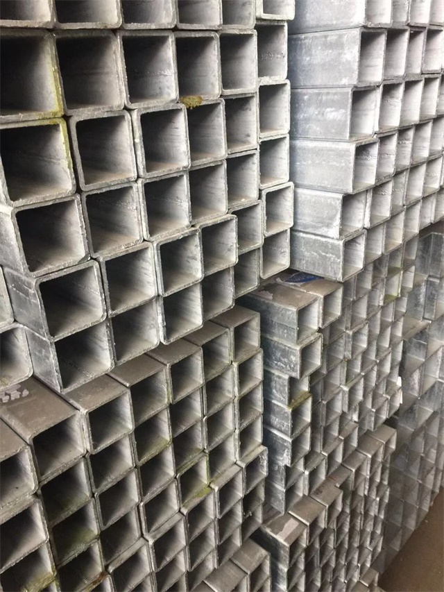 低合金 Q355B 马边马边马边镀锌无缝方管 工程专用无缝马边马边马边镀锌方管 低合金 Q355B 马边马边马边镀锌无缝方管 工程专用无缝马边马边马边镀锌方管